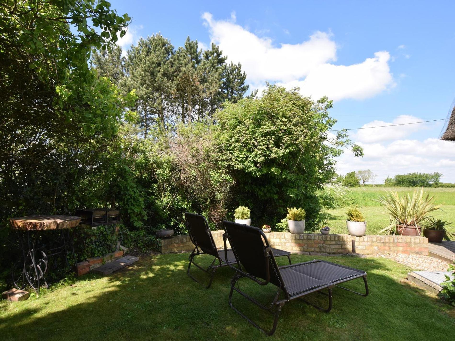 Villa 2 Bed In St Neots 62322 à Wyboston Extérieur photo